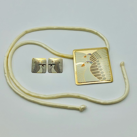 Laurel Burch Moon Doves Necklace and Earrings Set White and Gold - Picture 8 of 9